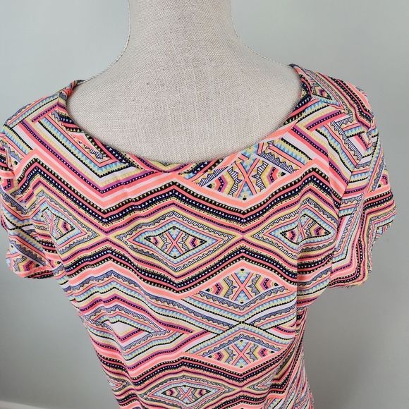 BOBBIE BROOKS GEOMETRICAL SHORT SLEEVE DRESS SIZE LARGE - Picture 5 of 9